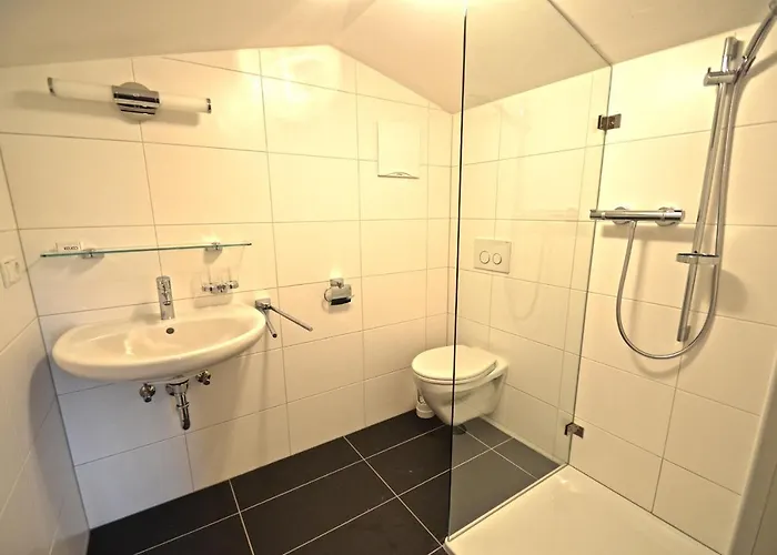 Alpin - 8 By Four Seasons アパート カプルーン